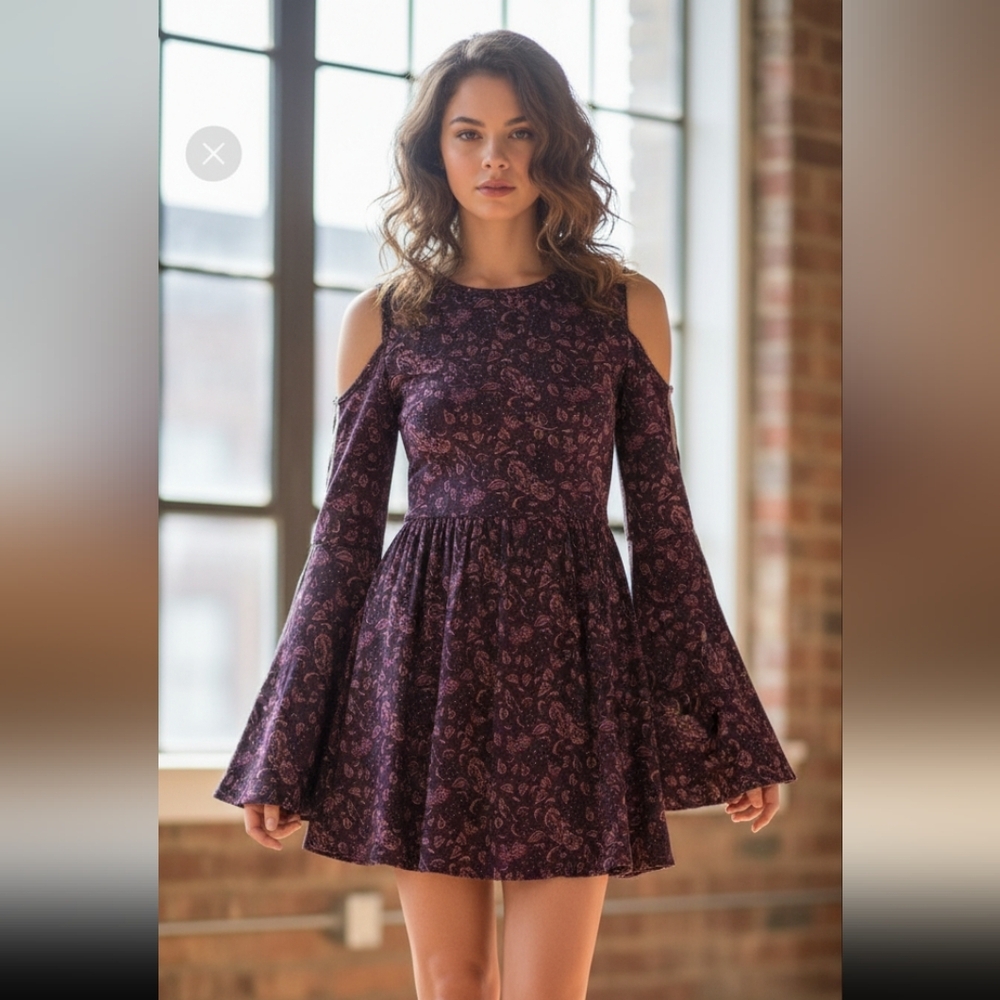 AEO Soft & Sexy Women's Cold Shoulder Mini Dress w/Bell Sleeves S
